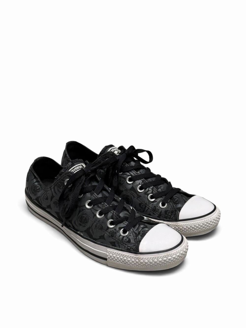 Converse All-Star -Women’s 10 US Black/Gray Roses Low -549676F00- 2547D41R00490
